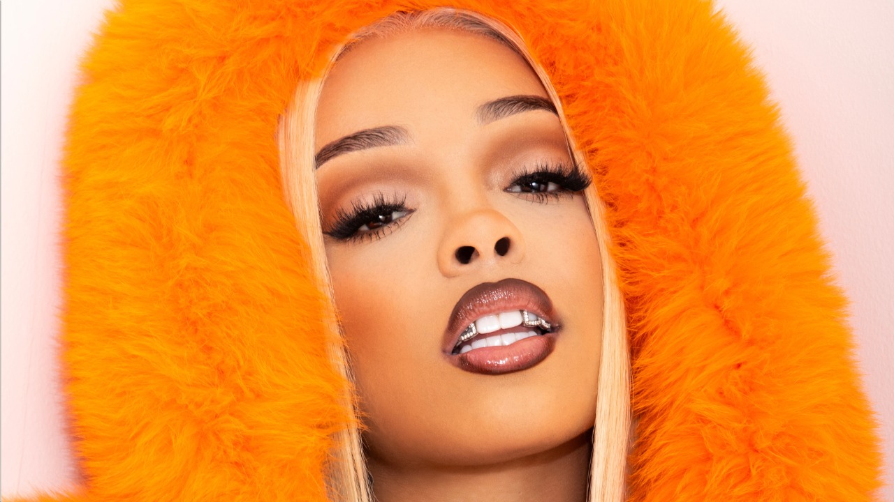 Honey Bxby Is Setting Fires and Taking Names With “LEFT EYE” Video