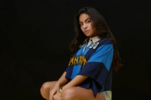 Jessie Reyez’s “Psilocybin & Daisies” is a Trippy, Kinky Fantasy